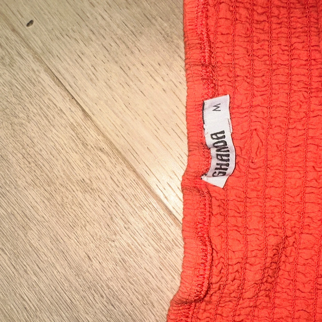 Korallfärgad klänning från Ghanda - 1