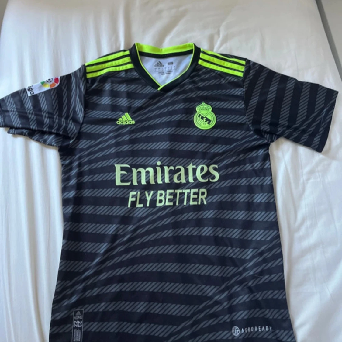 Real Madrid benzema 22/23 3rd kit