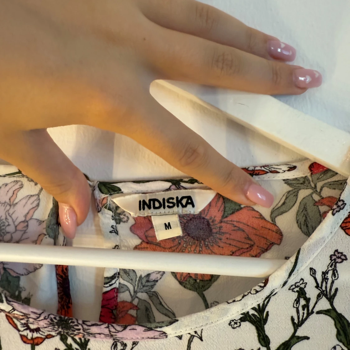 Blommig klänning  - 1