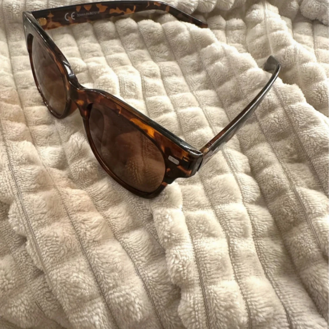 Solglasögon i leopard mönster - 1