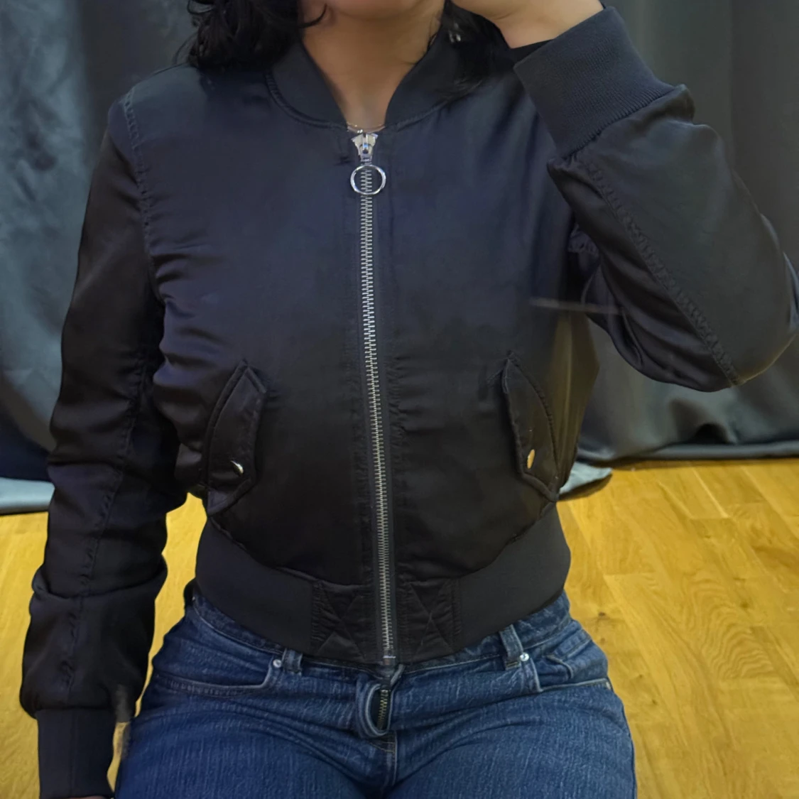 Svart bomberjacka från H&M Divided