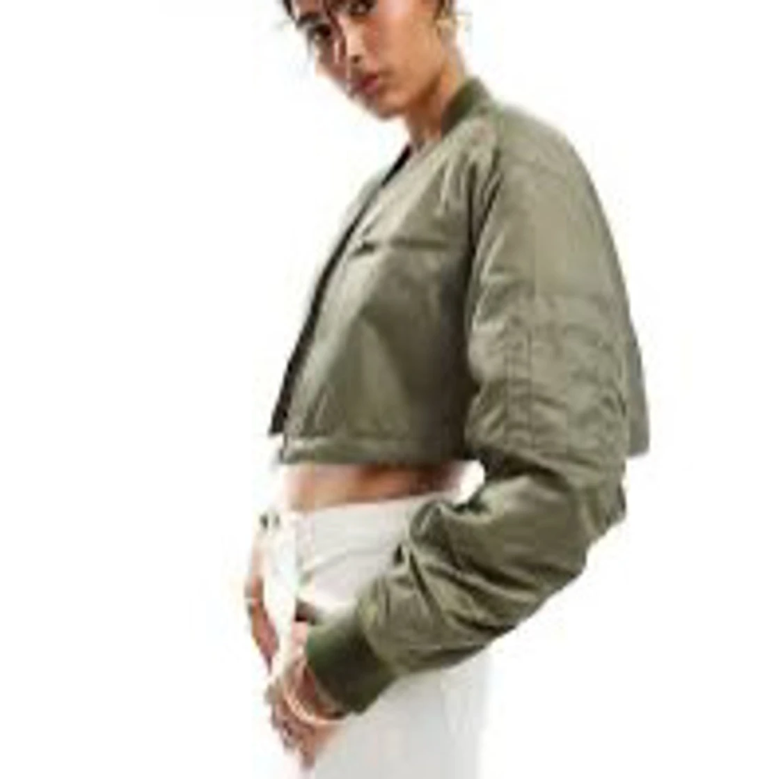 Croppad grön bomberjacka - 2