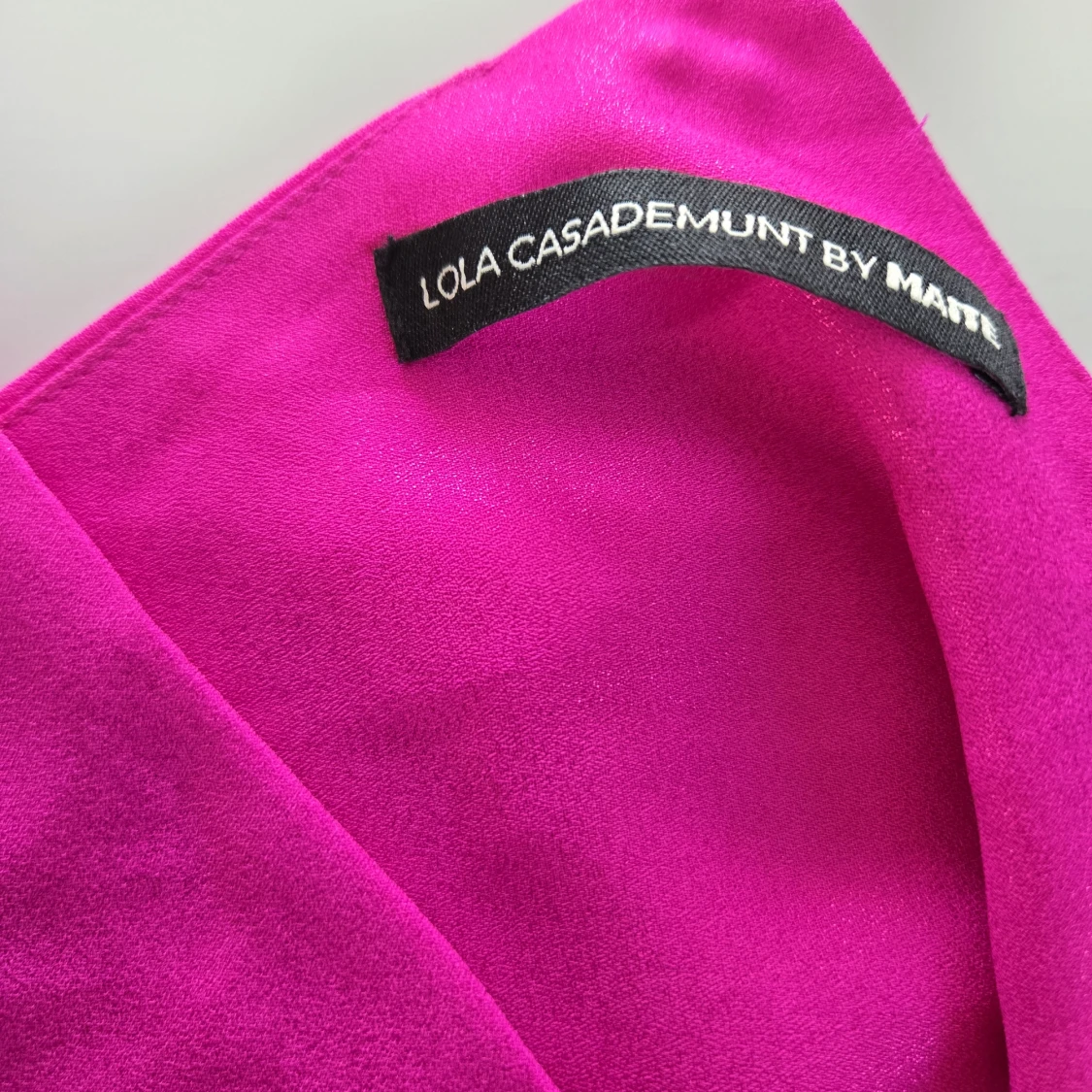 Fuchsia linnetopp från Lola Casademunt - 1