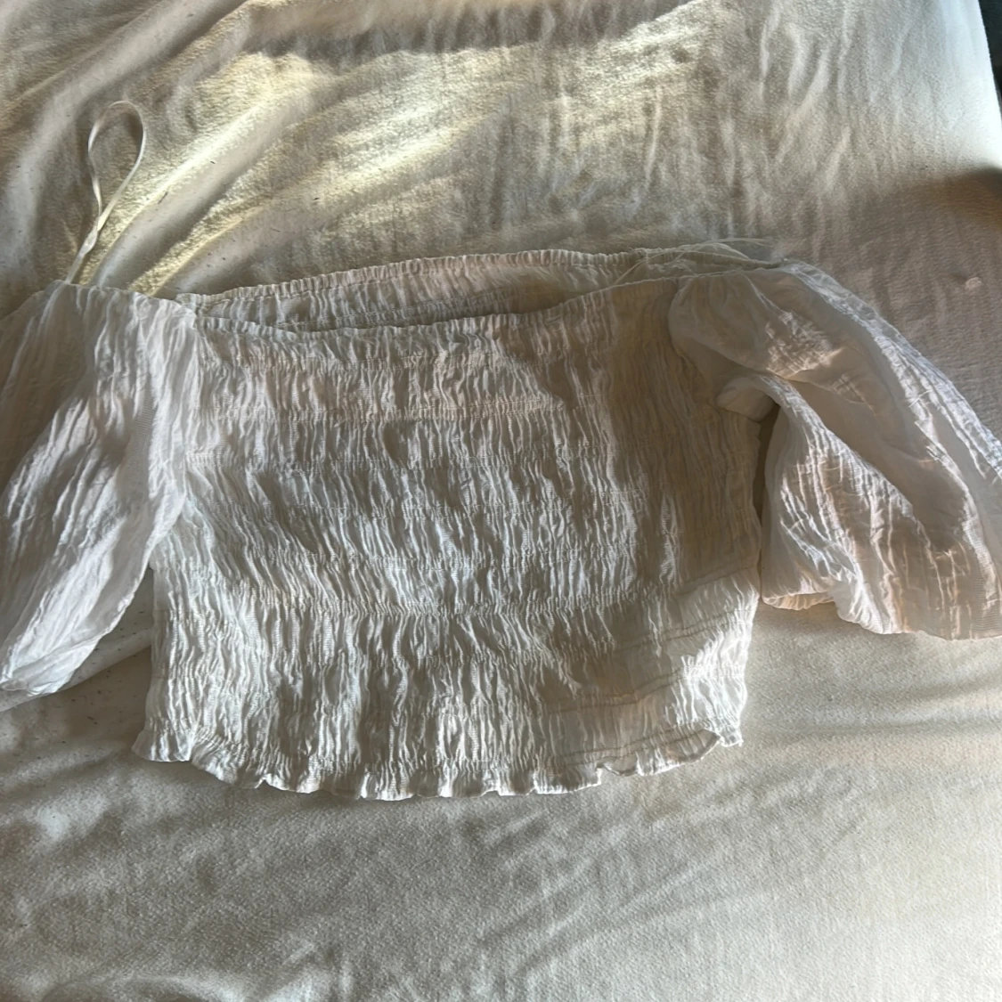 Vit offshoulder blus från H&M - 1