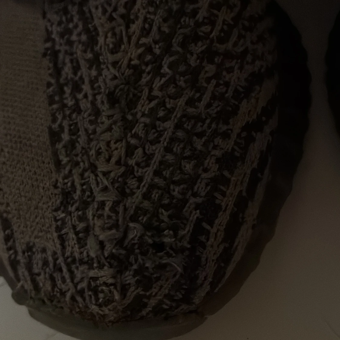 Adidas Yeezy Boost 350 V2 Zebra - 2