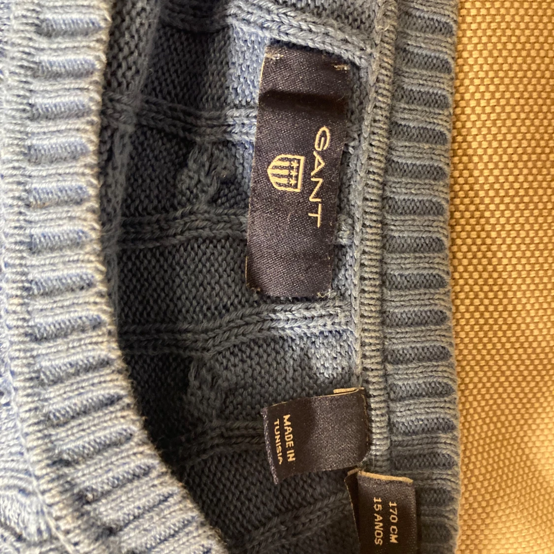 Ljusblå kabelstickad tröja från GANT - 3