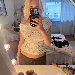 Prickig topp  - Superfin prickig topp från Gina Tricot 🩷Använd en gång endast 