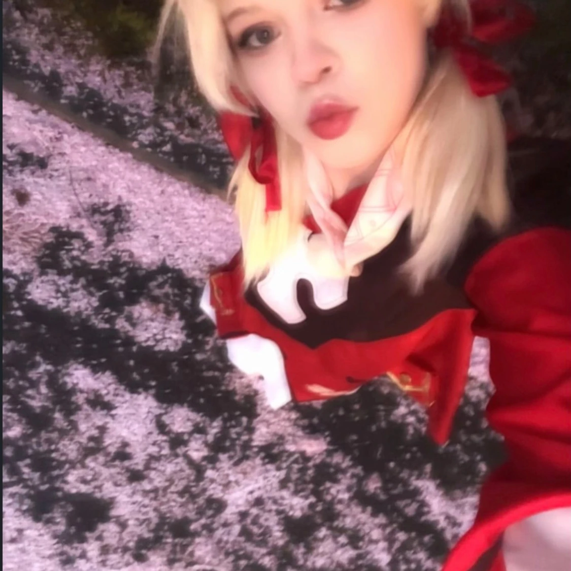 Röd och svart cosplayklänning Klee - 1