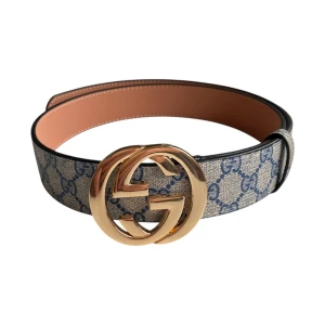 Gucci bälte  - Helt ny Gucci bälte. Oanvänd. Bästa kvalité ute på marknaden. Storlek 110cm. Fraktar inom 1-3 dagar. 