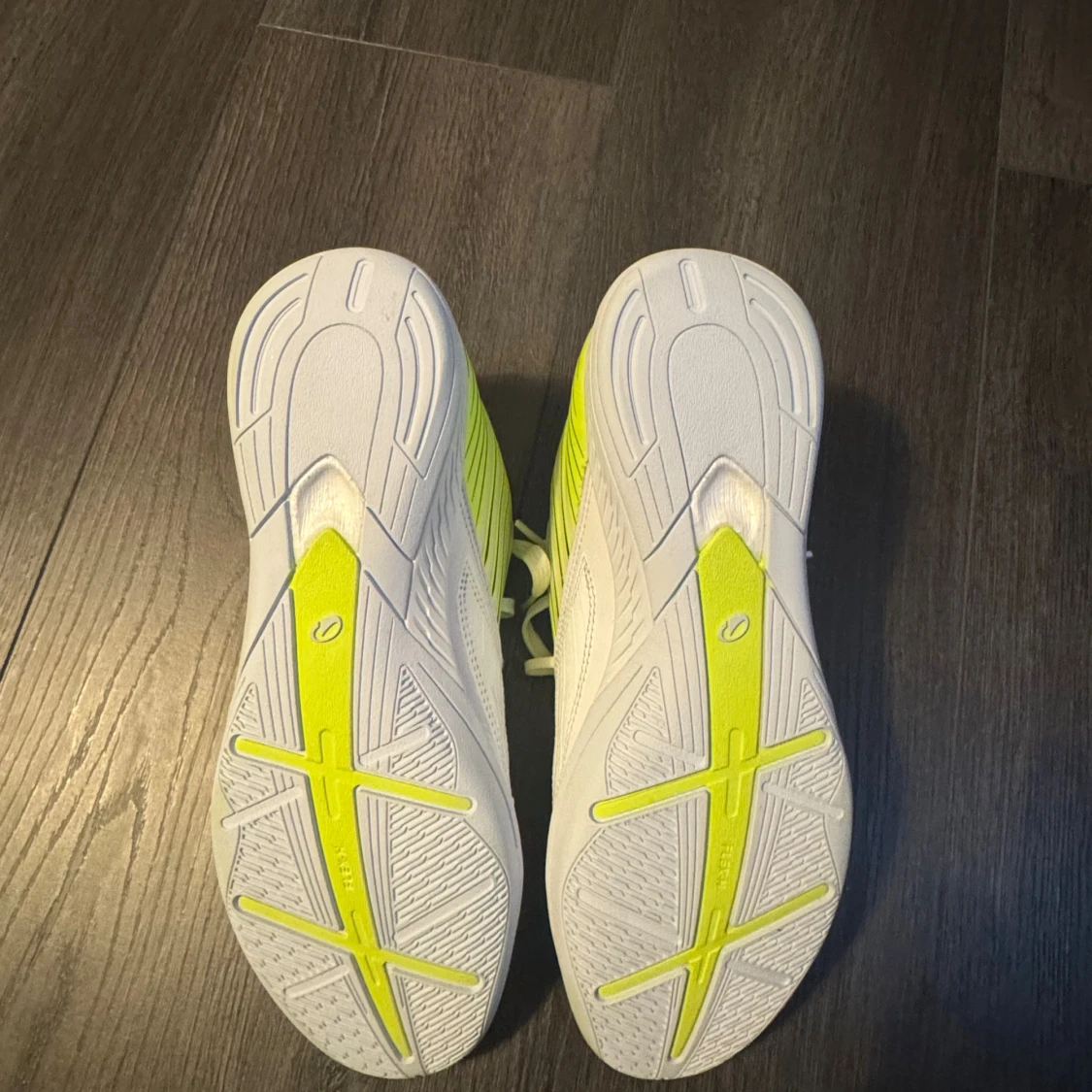 Kipsta Ginka Pro Futsal vita och gula skor - 1