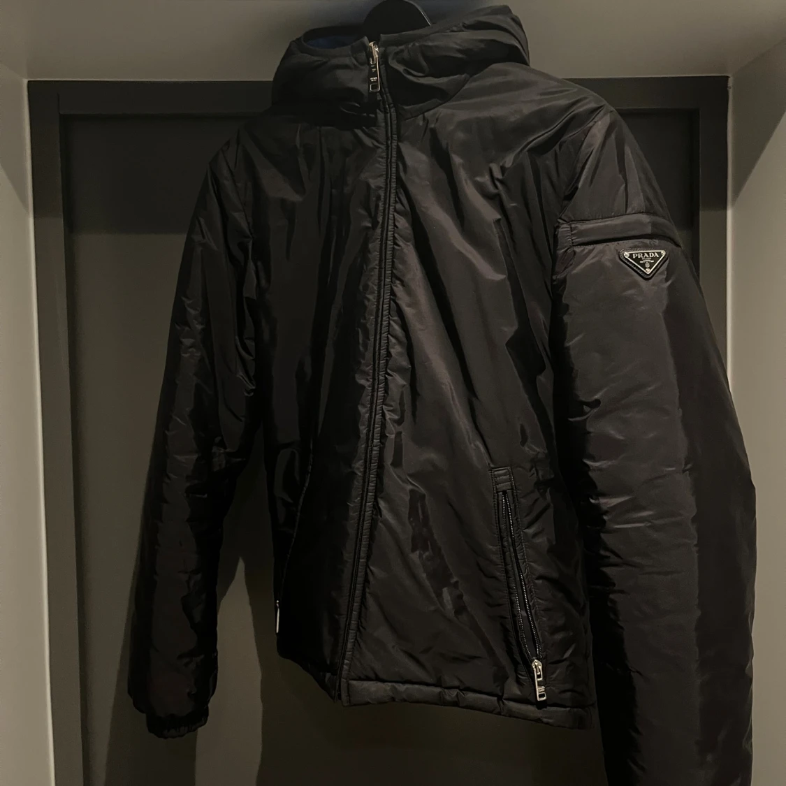 Svart jacka från Prada