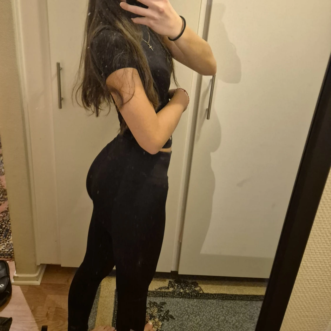 Svarta tighta leggings - 1