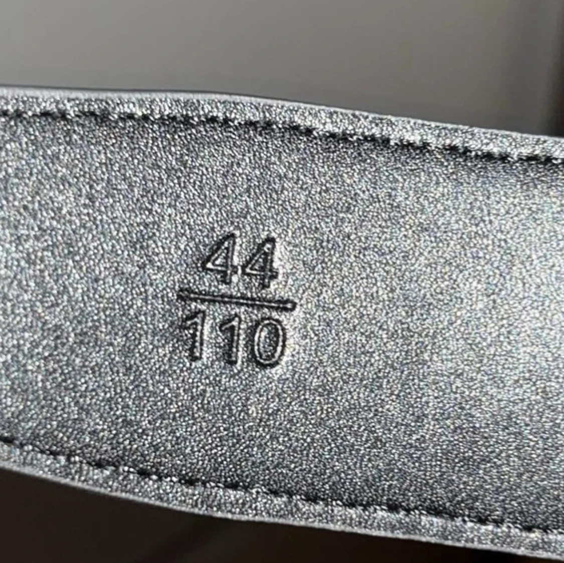 Burbery bällte  - 2