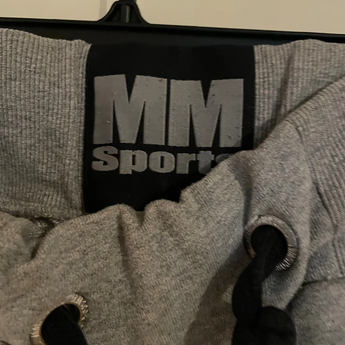 Grå mjukisbyxor från MM Sports - 3
