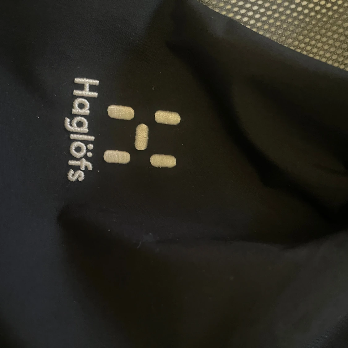 Svart vindjacka från Haglöfs strl M - 1