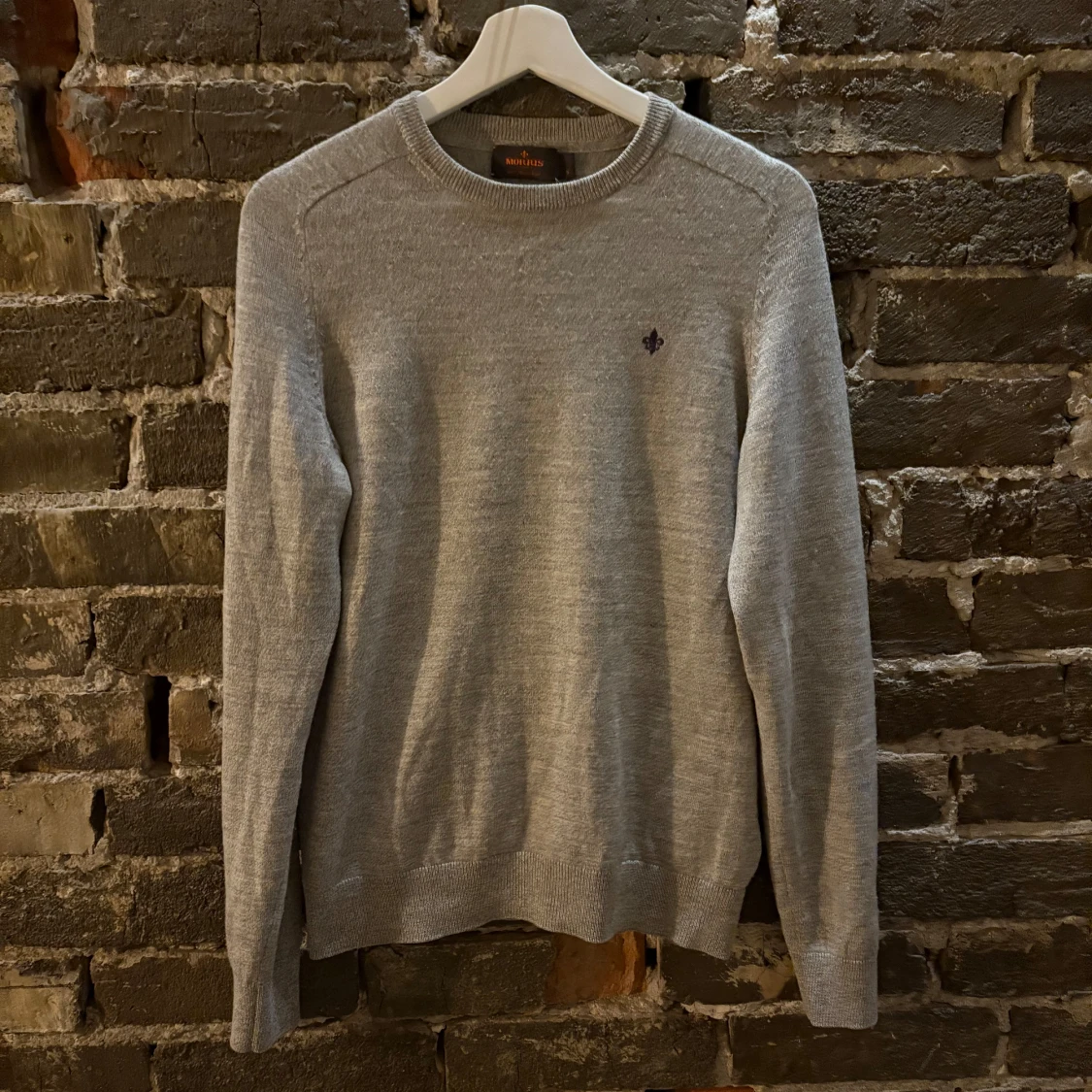 Grå stickad tröja från Morris