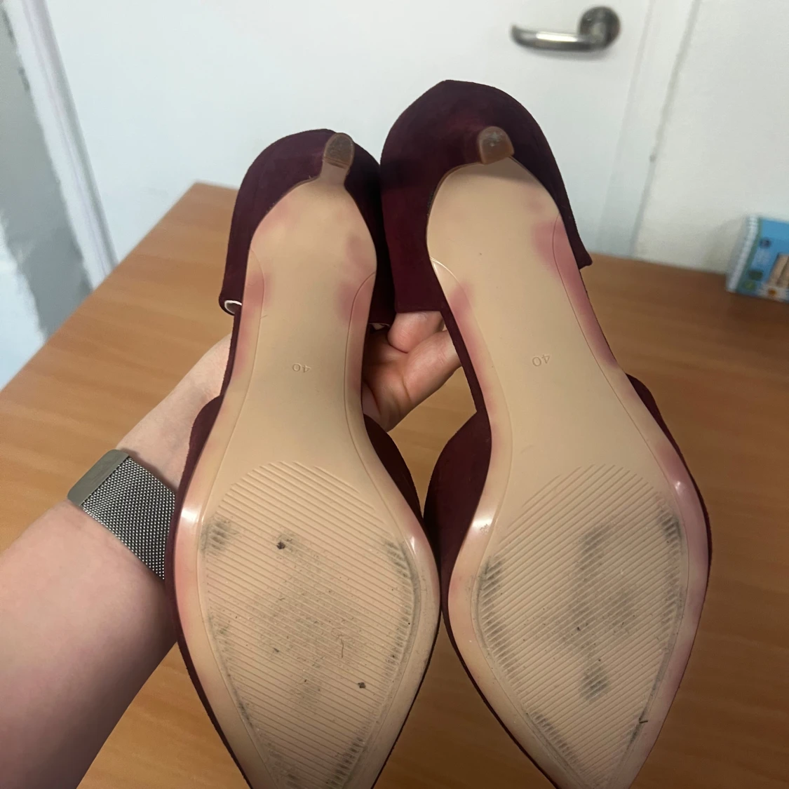 Vinröda pumps från H&M, storlek 40 - 2