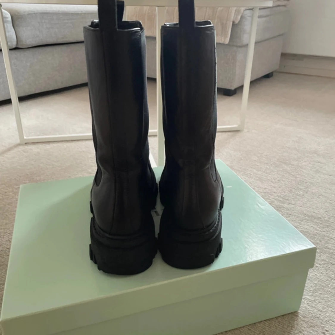 Chunky svarta chelsea boots i skinn - 3