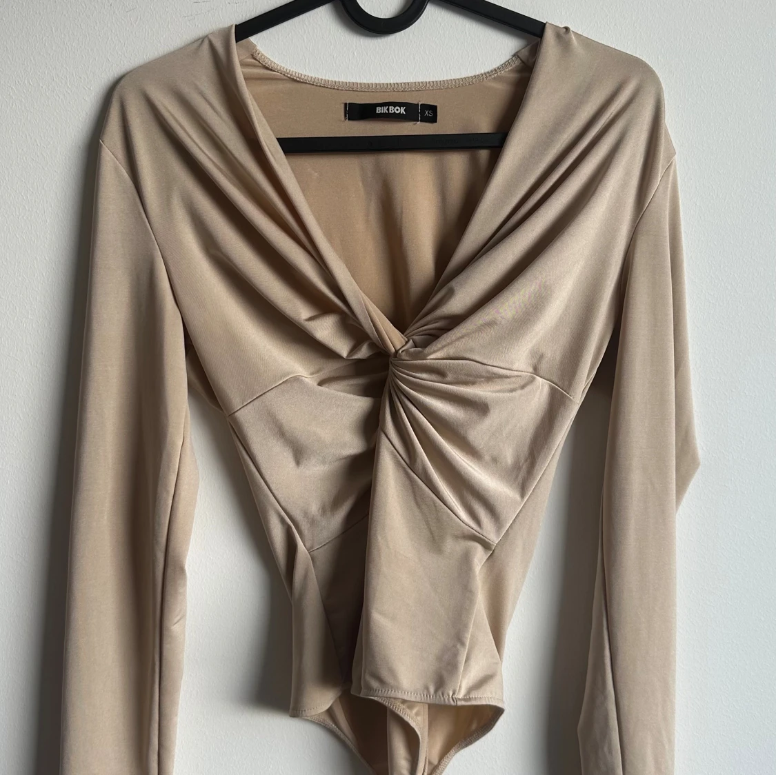 Beige topp  - 1