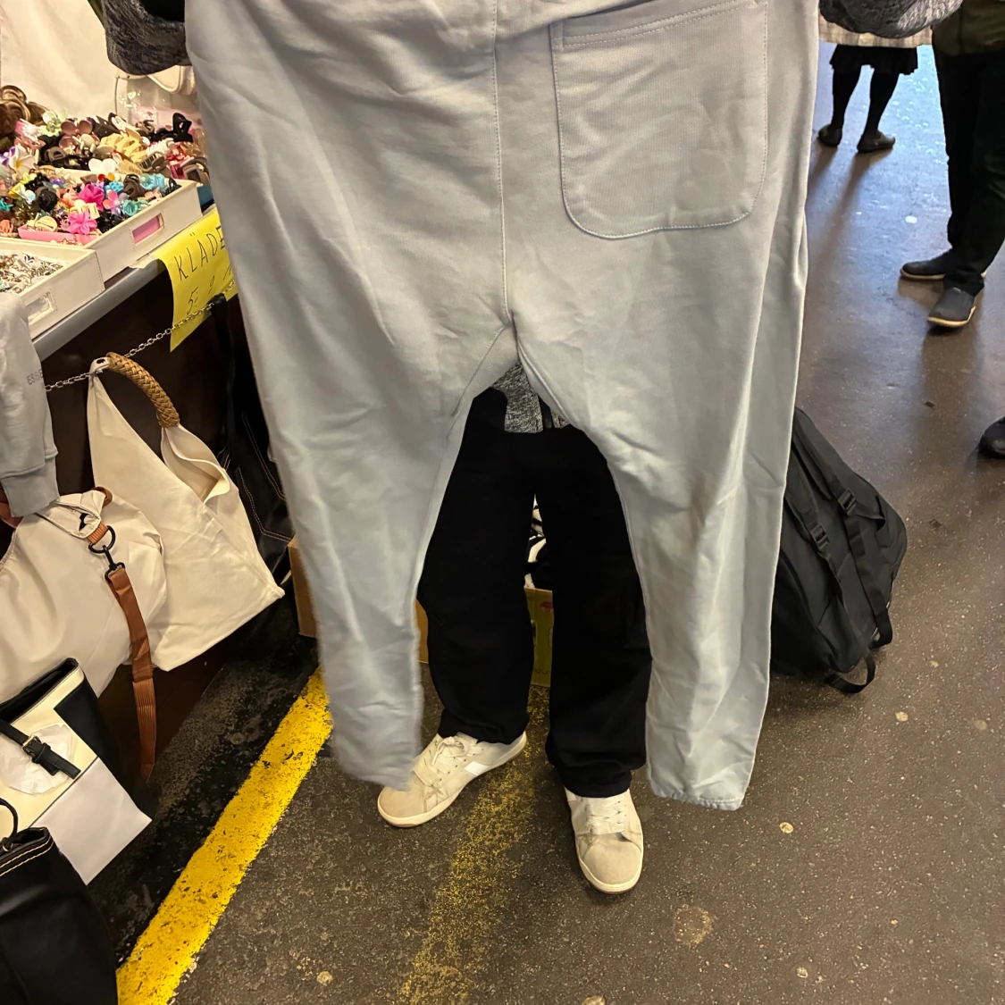 Ljusgrå Eśsentials set  - 3