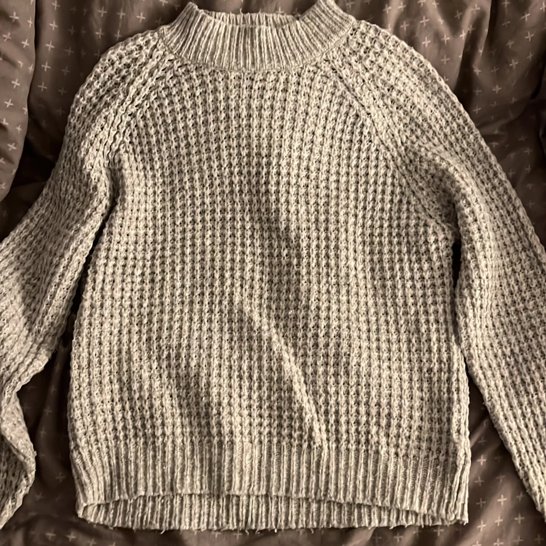 Grå stickad tröja från 157