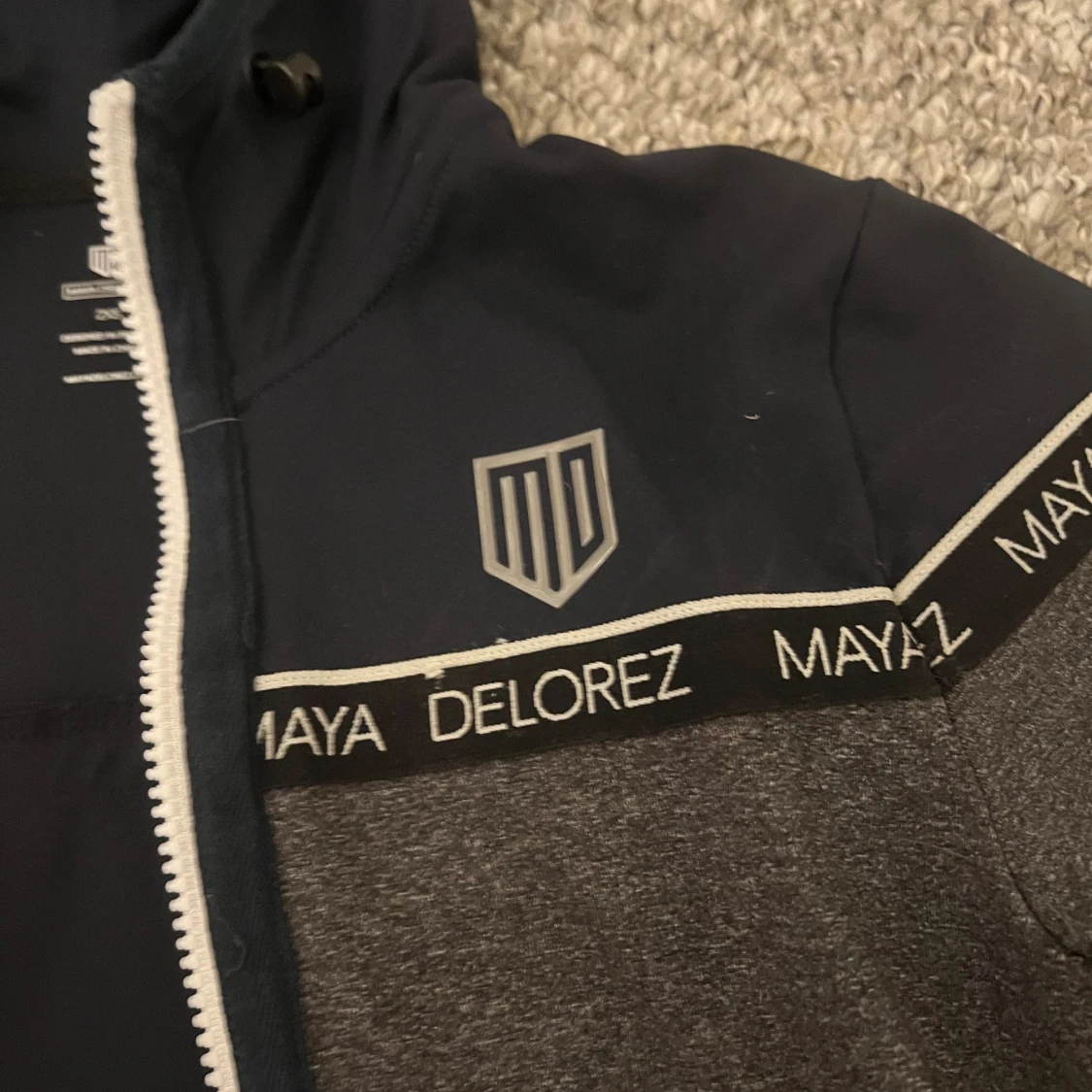 Grå och marinblå jacka Maya Delorez - 2