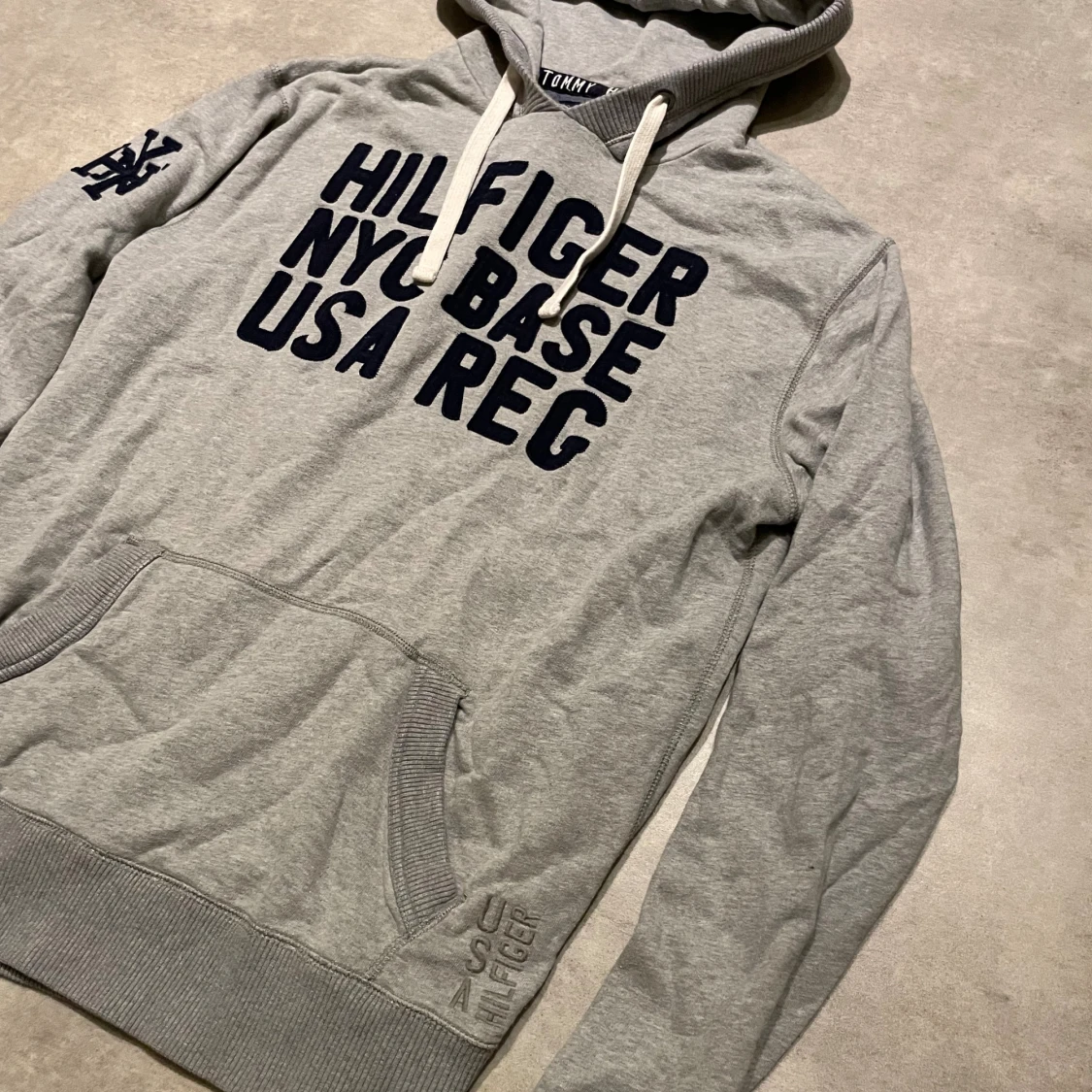 Vintage Rare Tommy Hilfiger Hoodie  - 1