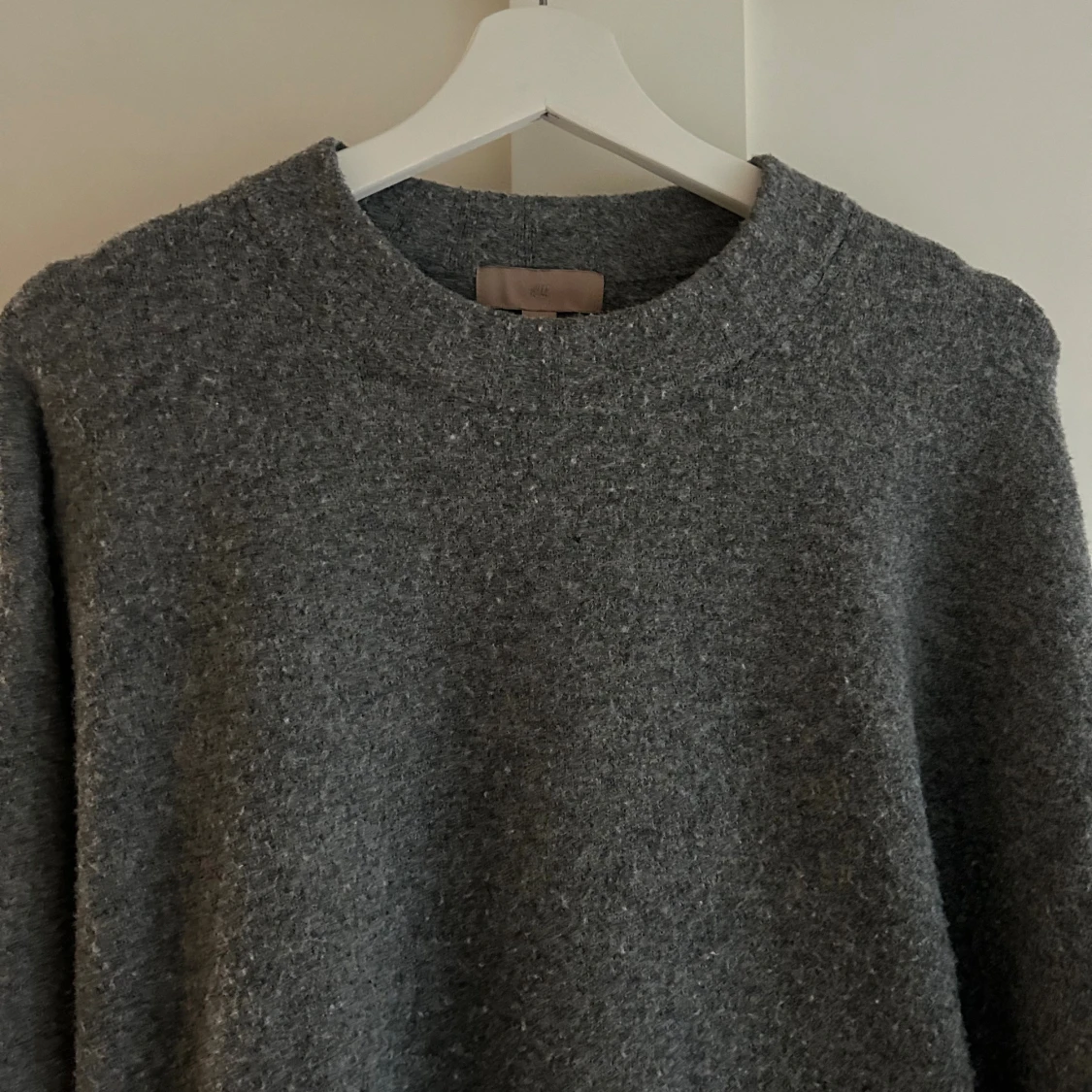 Mörkgrå stickad tröja från H&M - 3