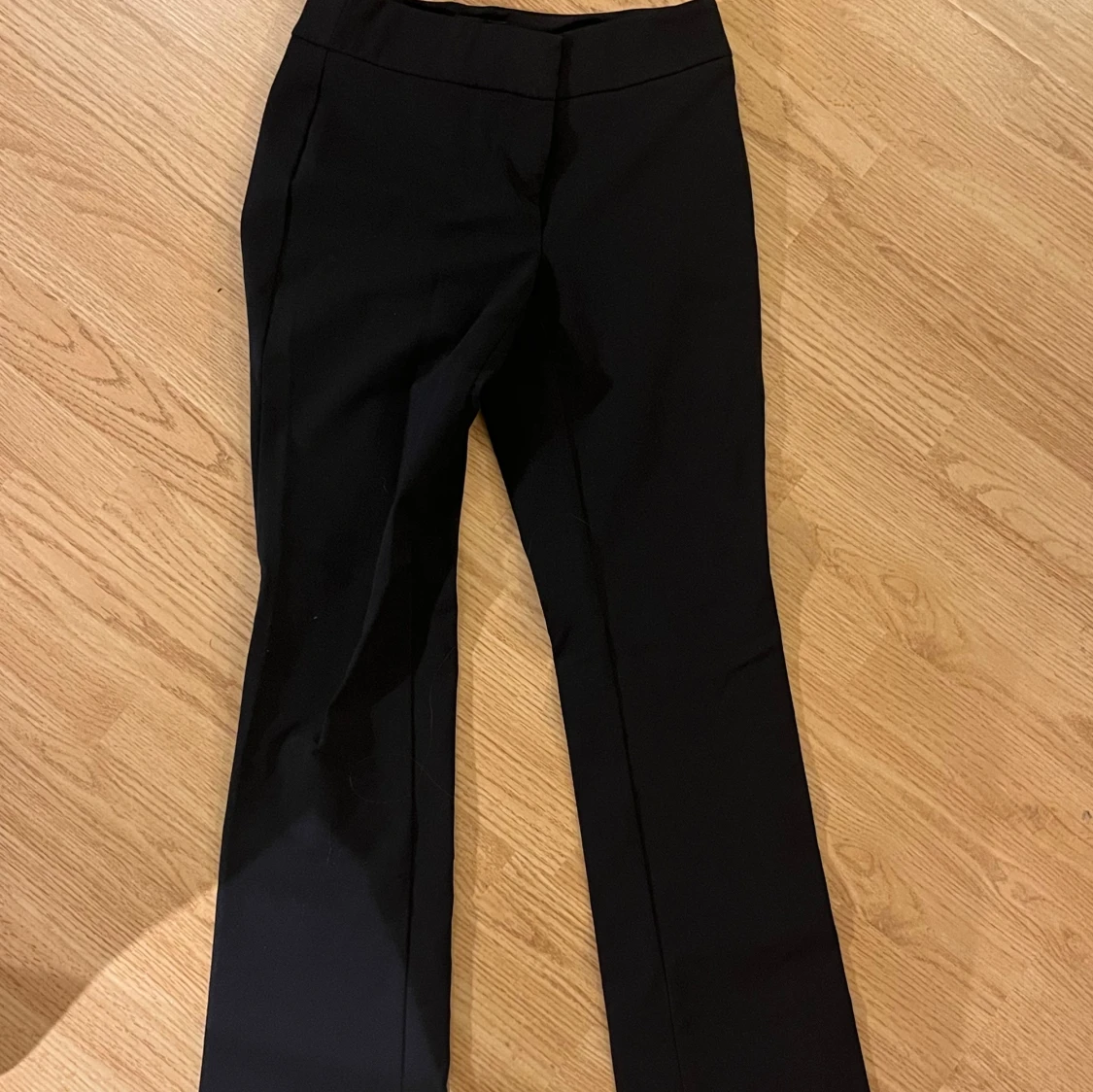 Svarta kostymbyxor från Ann Taylor - 1