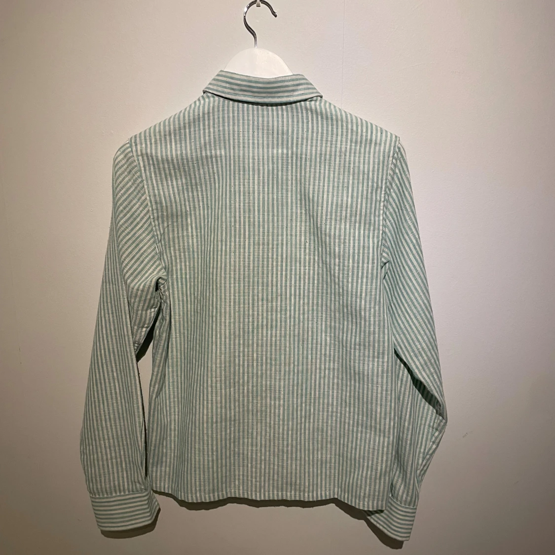 Randig grön skjorta från Skagen Clothing  - 1