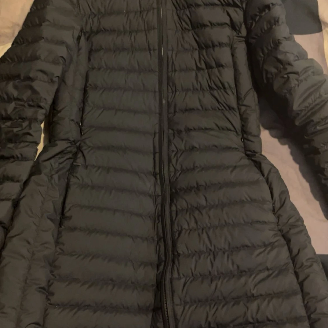 Svart dunjacka Parajumpers XS