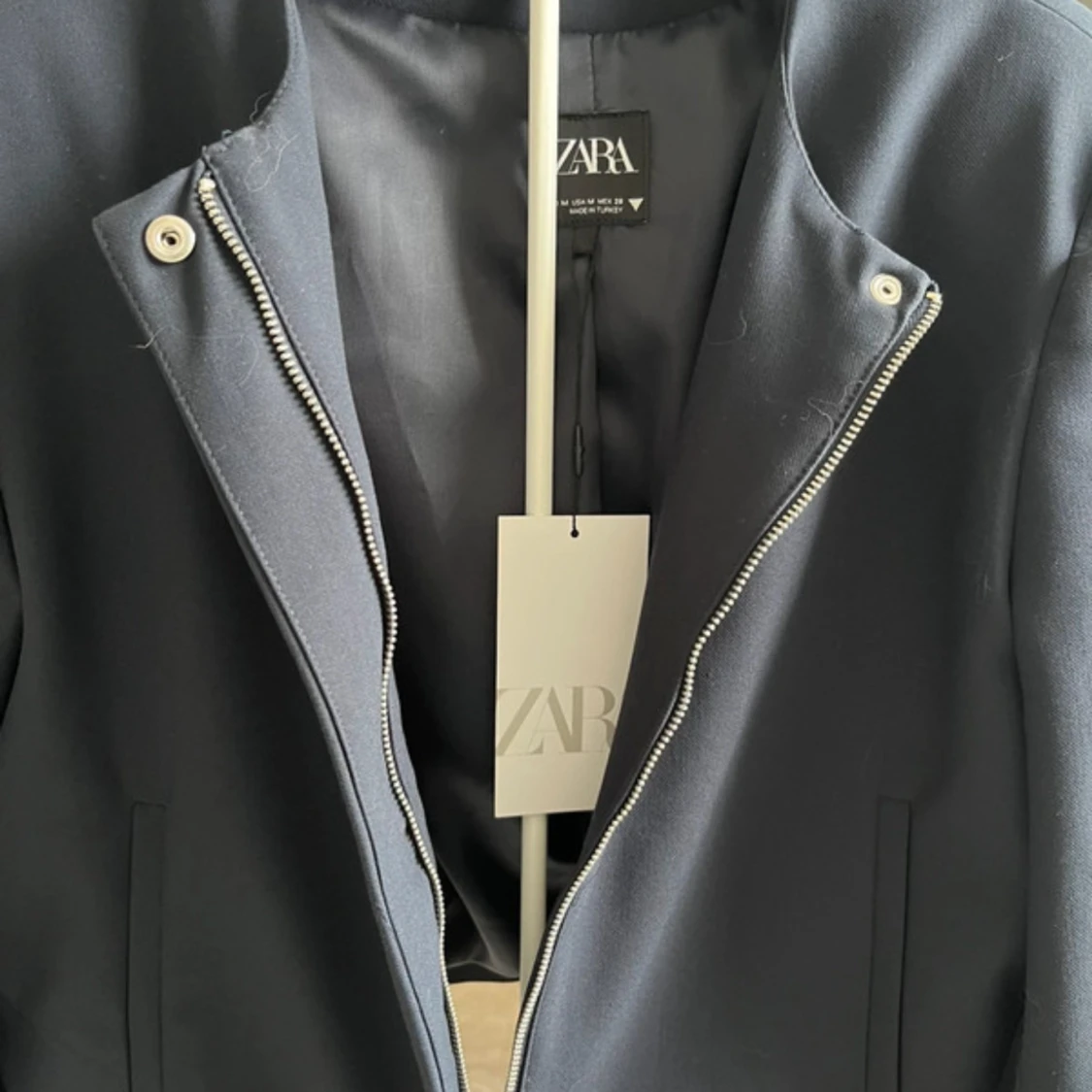 Mörkblå croppad kavaj från Zara - 2