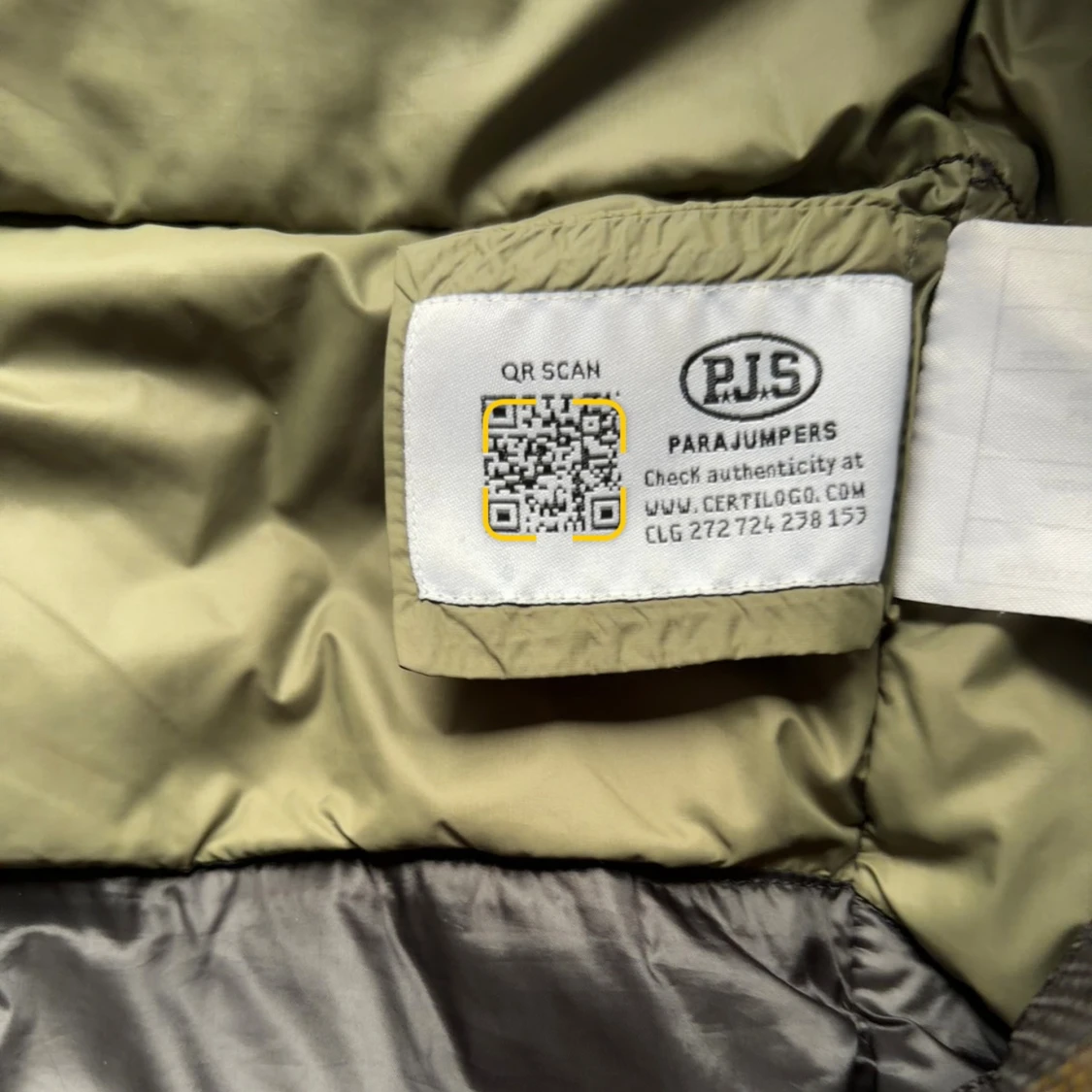 Svart dunjacka från Parajumpers - 3