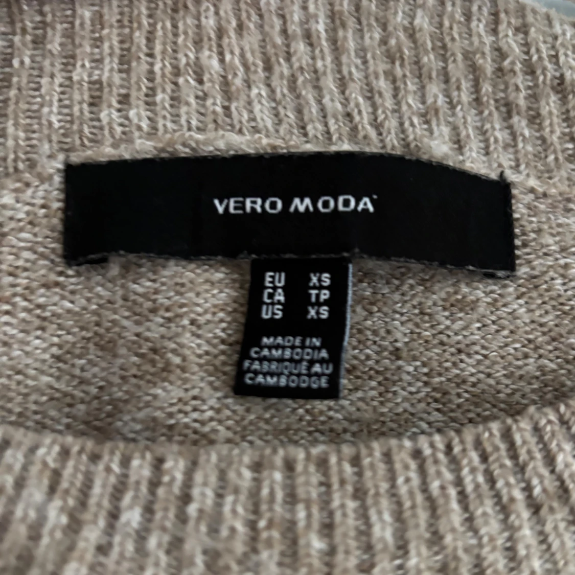 Beige stickad tröja från Vero Moda - 1
