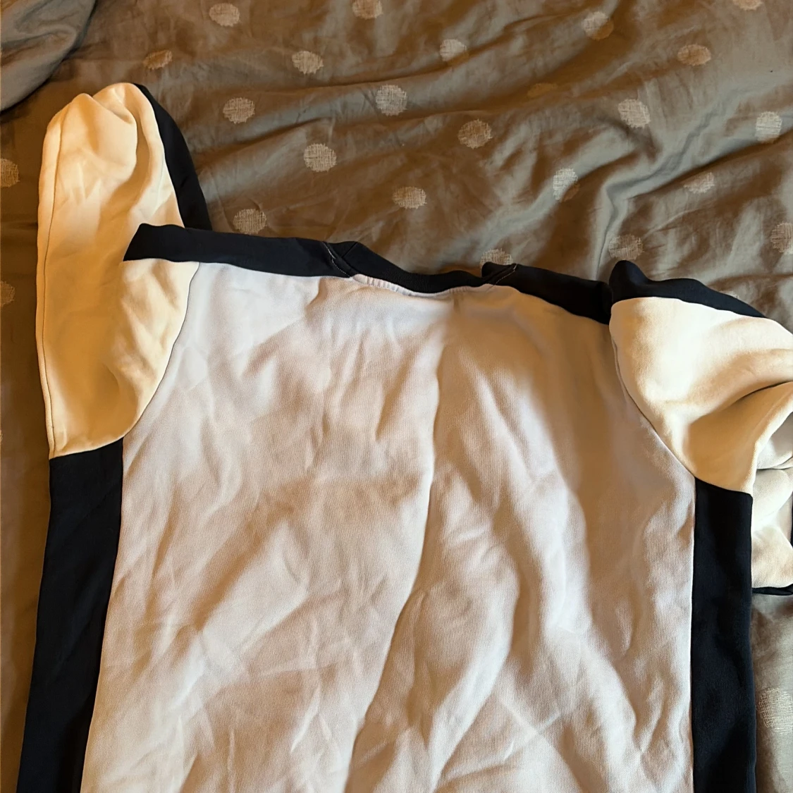 Vit och marinblå sweatshirt Lacoste M - 3