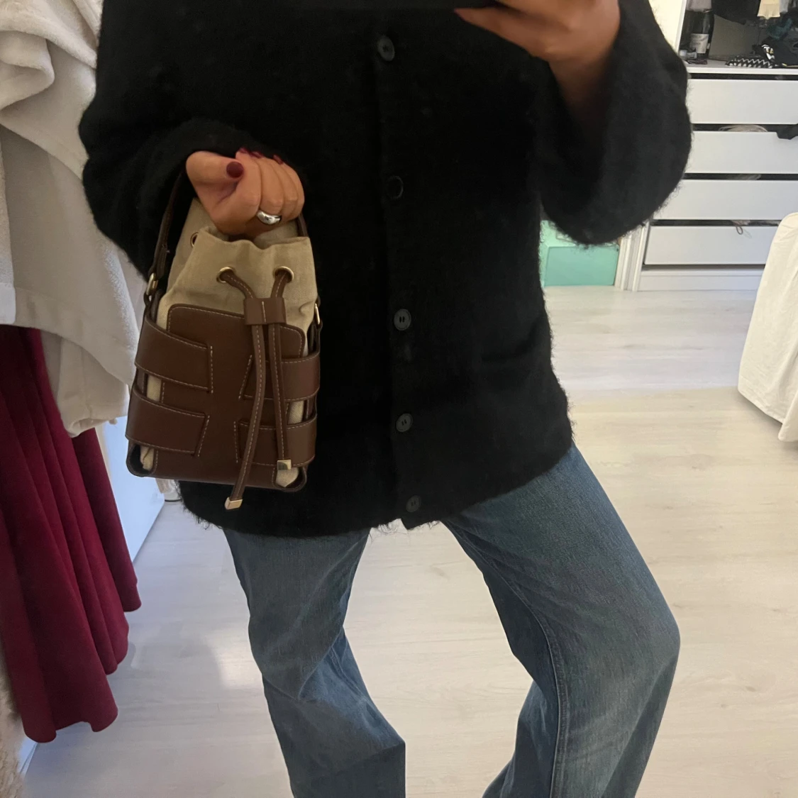 Brun och beige bucketväska med snörning - 1