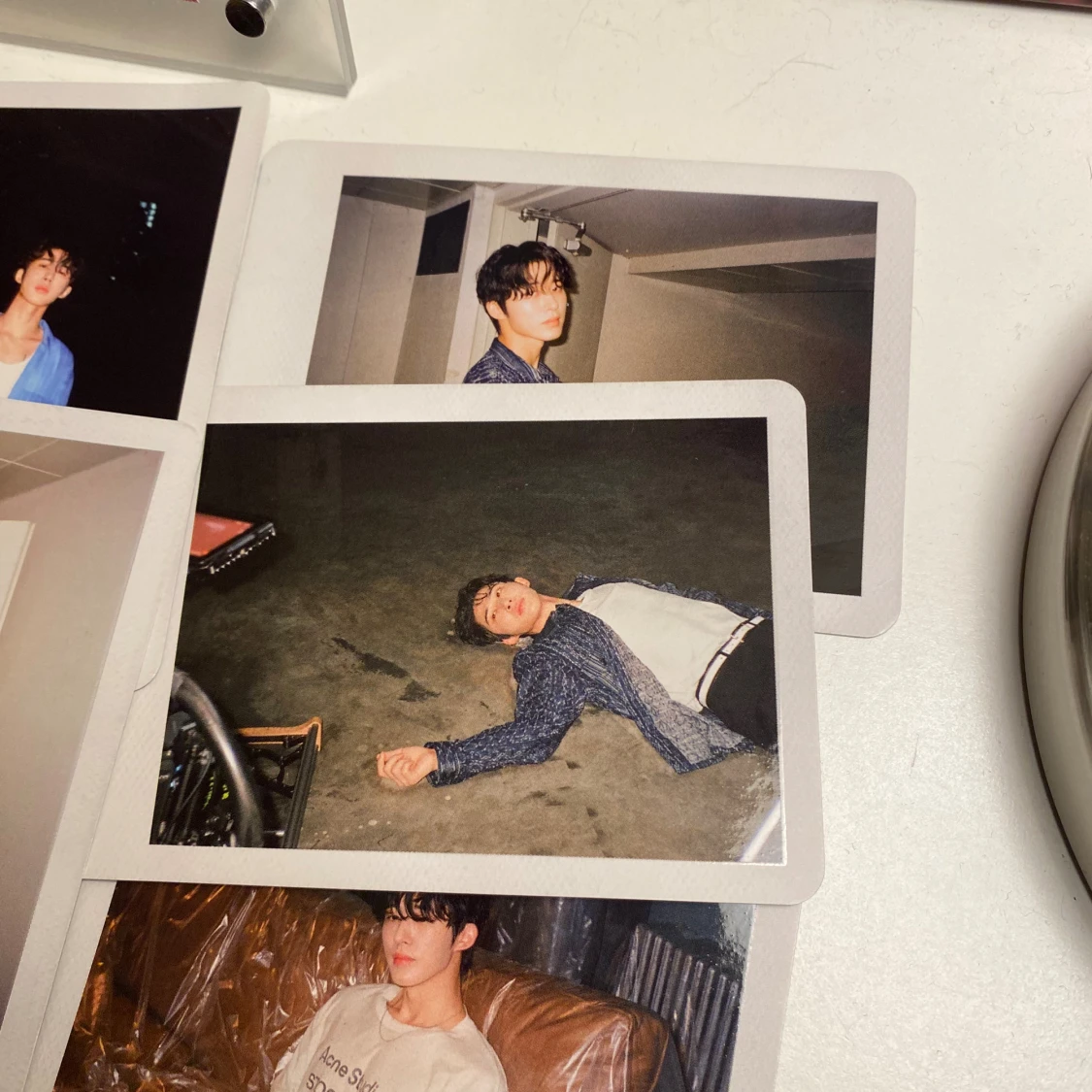 B.I merch Polaroid - 2
