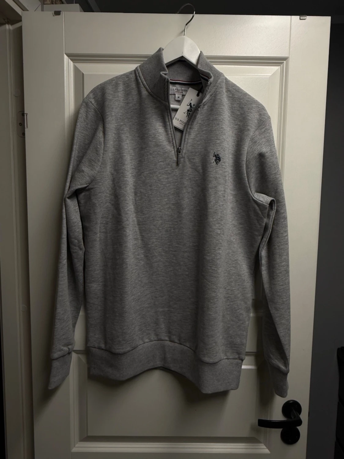 Grå half zip tröja från U.S. Polo Ralph Lauren - 3