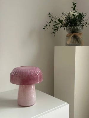 Glaslampa - Handgjord glaslampa av secondhand glas, höjd cirka 22 cm. - mer info på min Instagram jf_home_decor