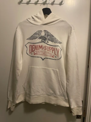 Vit denim & supply hoodie - Vit stilig och fin hoodie i storlek S