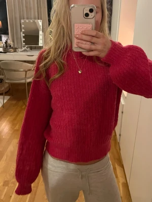 Rosa stickad tröja - Supersnygg rosa stickad tröja!!