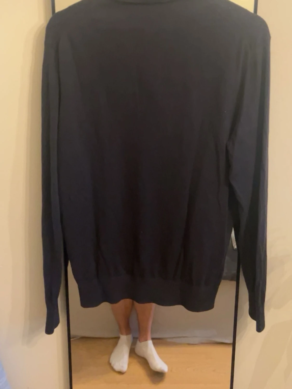 Mörkblå pikétröja från Lagency - 1