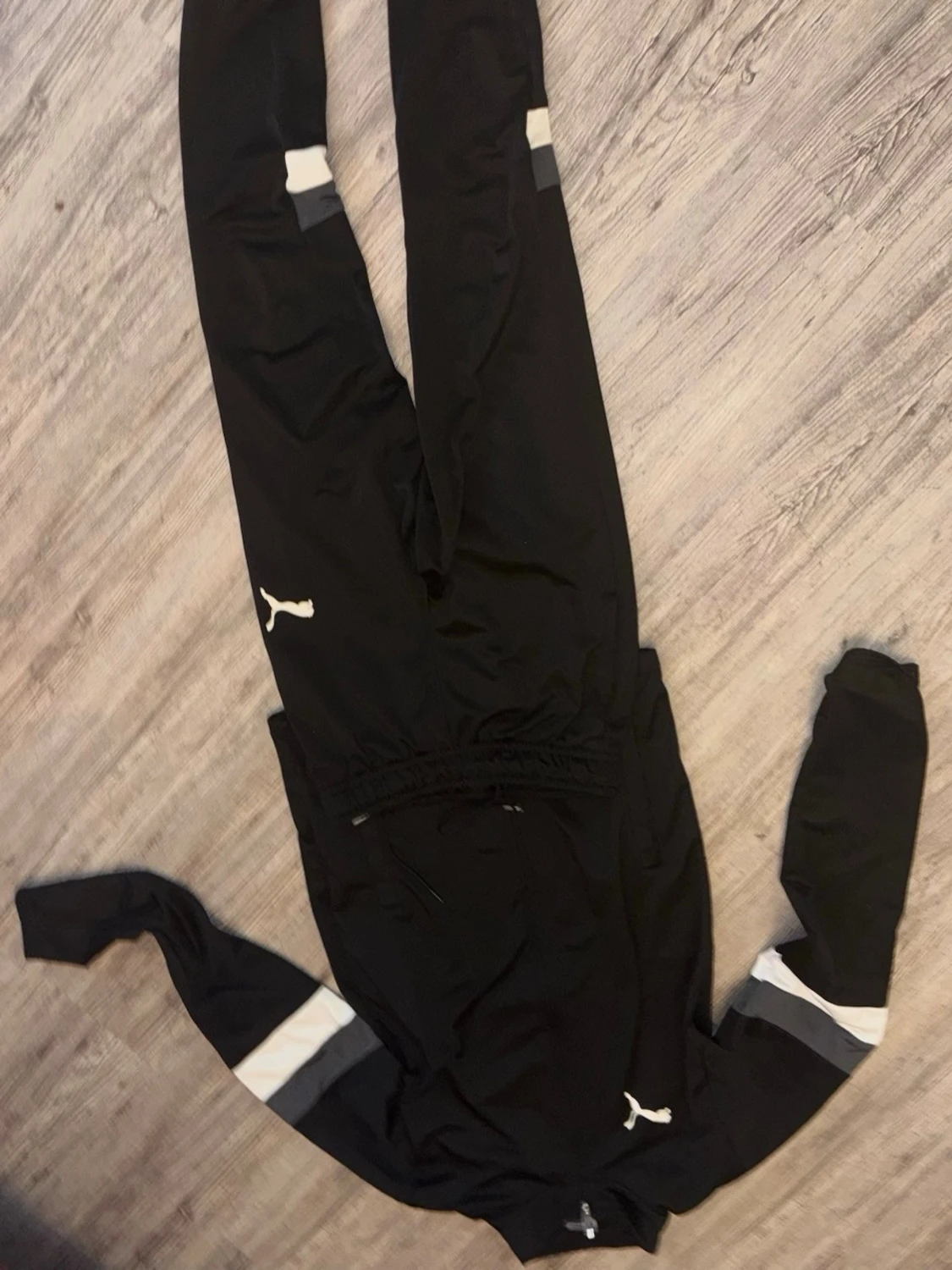Svarta mjukisbyxor från Puma - 4