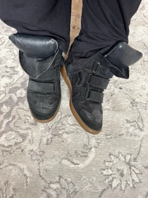 Svarta Isabel Marants - Jag säljer dessa Isabel Marants eftersom de inte kommer till användning längre. De är väldigt bra skick. 