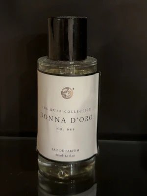 Curiosa parfym - Curiosa Donna D’oro , noter av vanilj, lavendel, kakao, ingefära & mm. Använd lite se bild 2.