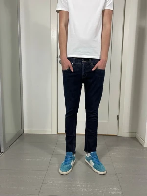 Dondup George Jeans  - Säljer nu dessa Dondup George Jeans, skriv för fler bilder/frågor🙌🏼