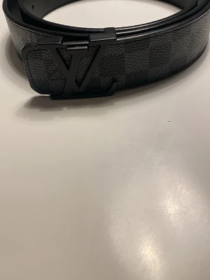 Svart bälte - Snyggt svart bältens fina mönster