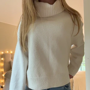 Stickad tröja med polokrage - Jättefin från h&m 💗💗💗