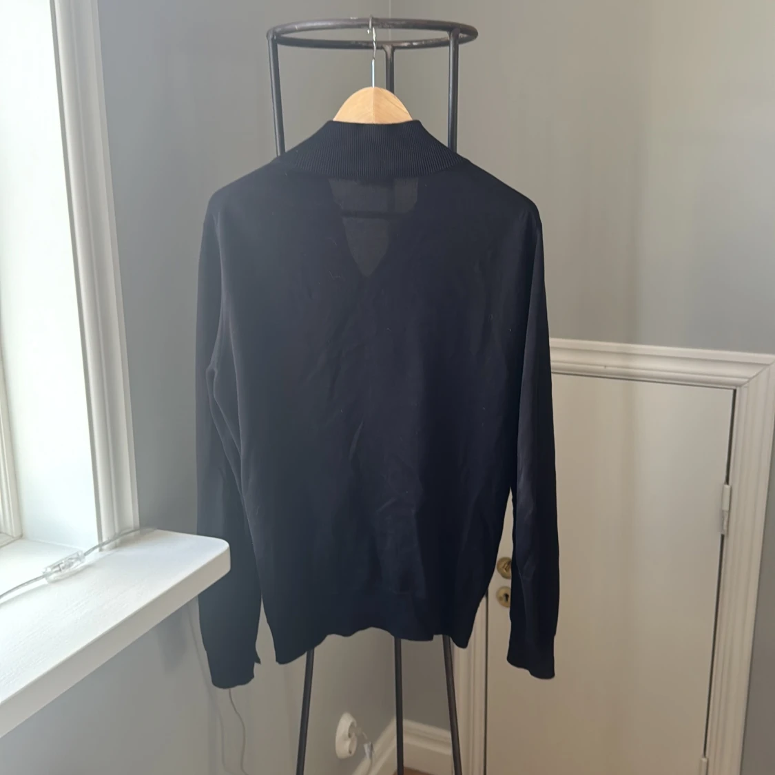 Svart kofta med dragkedja J.Lindeberg - 3