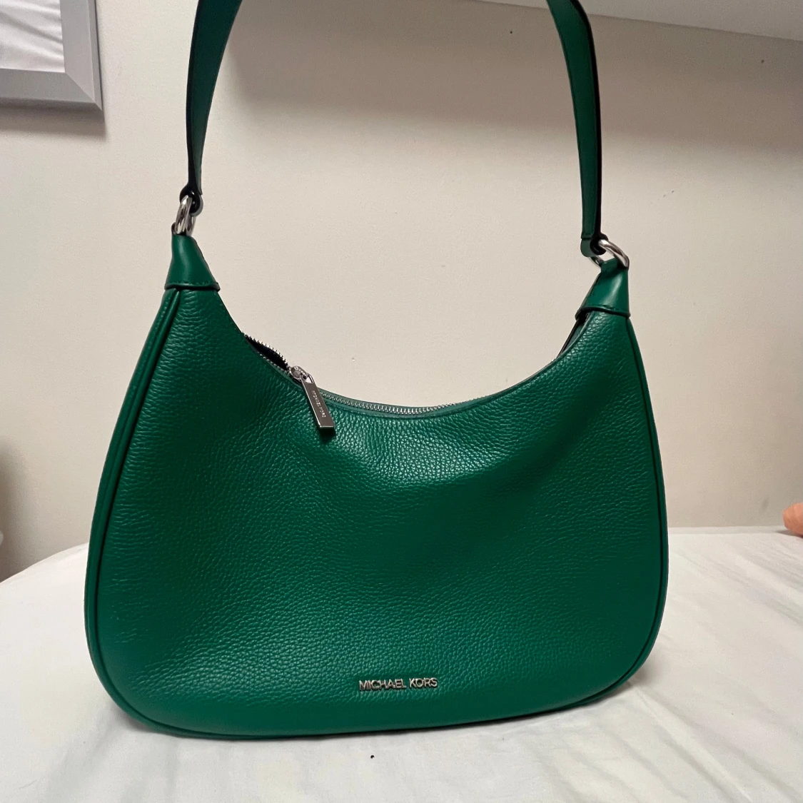 Grön axelväska från Michael Kors